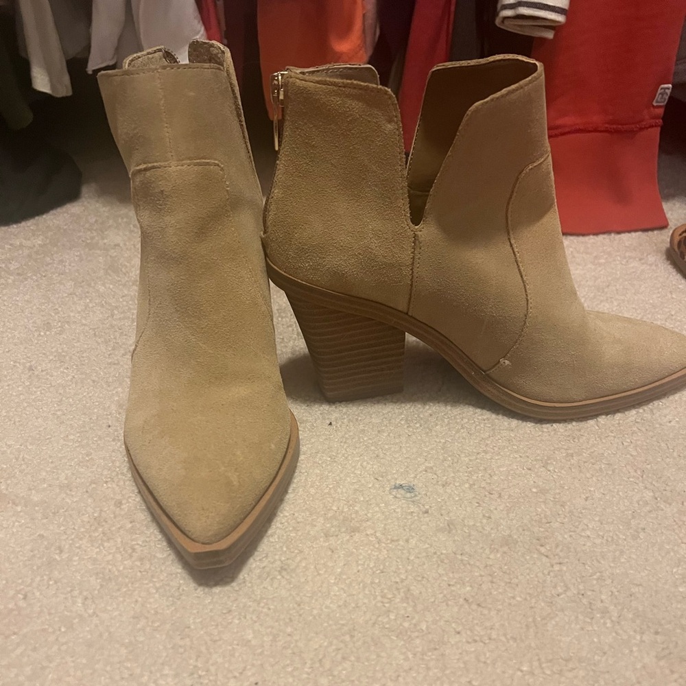 Vince Camuto Tan Heeled Boots - Size 8